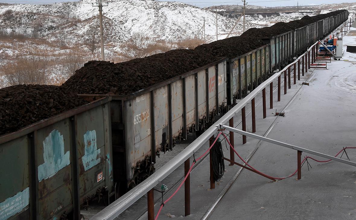 Reuters узнал о снижении экспорта российского угля в Азию на 21% за год